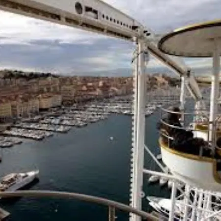 Charles De Gaulle - Vieux Port * Marseille